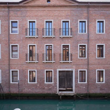 Palazzo Dei Guardiani Apartman *