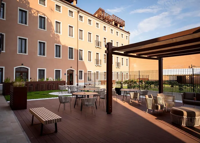 Palazzo Dei Guardiani アパート