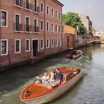 Palazzo Dei Guardiani Διαμέρισμα